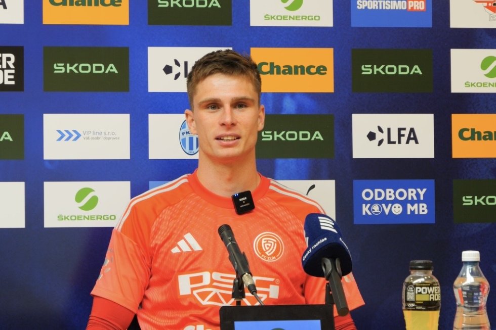 Trenér Bronislav Červenka a Štěpán Bachůrek po utkání v Mladé Boleslavi